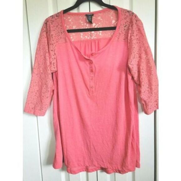 Torrid 0 Salmon Colored Hi-Lo‎ Lace Accent Top Stretch Part Button 3/4 Sleeve - Picture 1 of 5